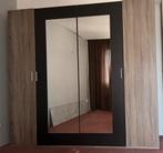 Grote kledingkast met spiegeldeuren, Huis en Inrichting, Ophalen, 200 cm of meer, Met hangruimte, Zo goed als nieuw
