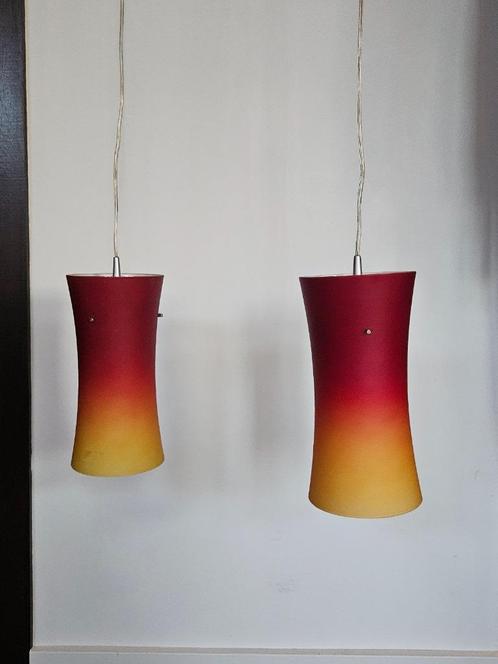 Set van 2 hanglampen (rood, geel, oranje), Huis en Inrichting, Lampen | Hanglampen, Zo goed als nieuw, Minder dan 50 cm, Glas