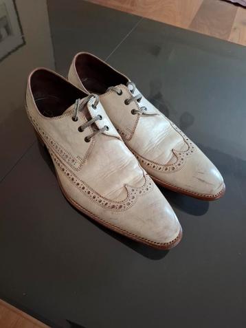 Floris van Bommel witte veterschoenen 10G 1/2 beschikbaar voor biedingen