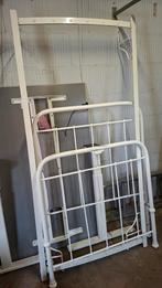 Antiek IJzeren Eenpersoonsbed, Antiek en Kunst, Antiek | Meubels | Bedden, Ophalen of Verzenden