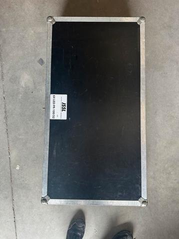 Flightcase voor led barren, mengtafel, keybord beschikbaar voor biedingen