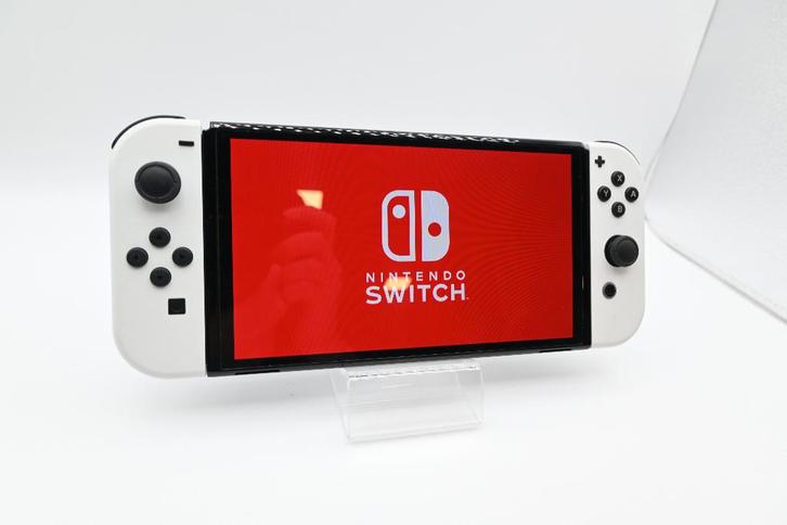 Nintendo Switch OLED (wit), Spelcomputers en Games, Spelcomputers | Nintendo Switch, Gebruikt, Switch OLED, Met 1 controller, Ophalen of Verzenden