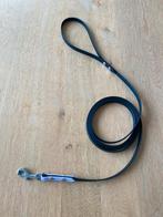 Nieuwe biothane hondenriem/lijn 13mm. 2,5m zwart met lila, Ophalen of Verzenden, Nieuw, Hondenriem