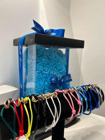 Cartier trinity armbandjes beschikbaar voor biedingen