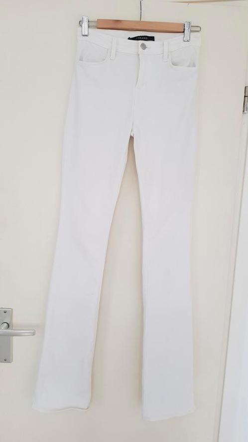 Witte J Brand jeans maat 26, Kleding | Dames, Spijkerbroeken en Jeans, Gedragen, W27 (confectie 34) of kleiner, Wit, Ophalen of Verzenden