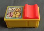 1980s vintage FISHER PRICE LITTLE PEOPLE Changing table yell