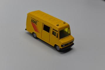 Siku Mercedes Benz 809D ADAC beschikbaar voor biedingen