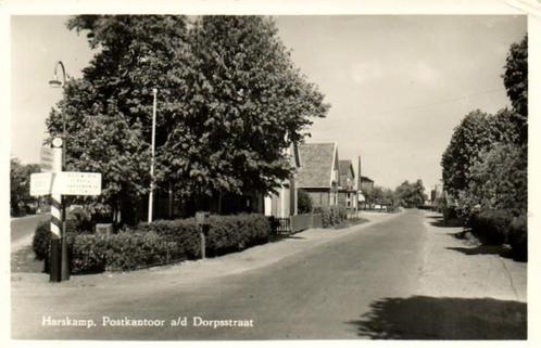 Harskamp, Postkantoor a/d Dorpsstraat - gelopen 1956, Verzamelen, Ansichtkaarten | Nederland, Gelopen, Gelderland, 1940 tot 1960
