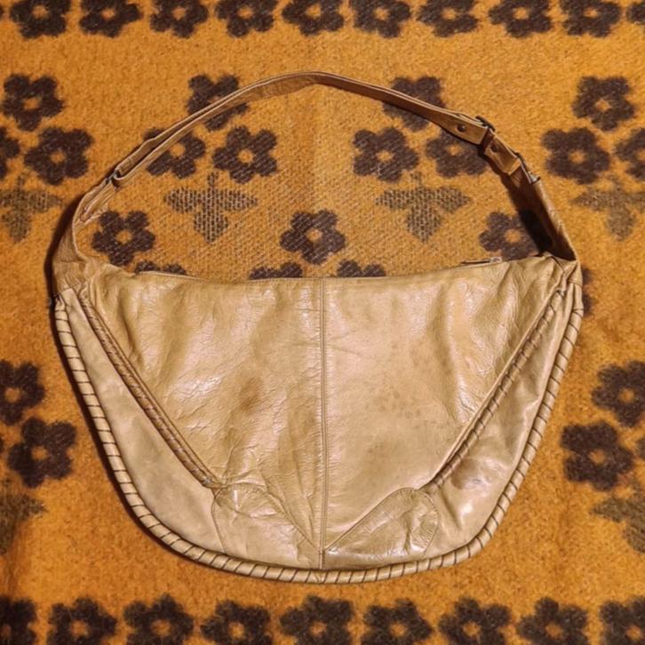 Prachtige en ruime leren vintage tas, Sieraden, Tassen en Uiterlijk, Tassen | Schoudertassen, Gebruikt, Bruin, Leer, Ophalen of Verzenden