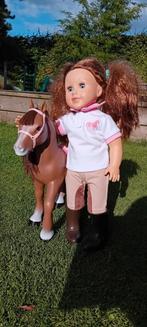 Pop met paard en extra kleding, Ophalen of Verzenden, Zo goed als nieuw, Babypop
