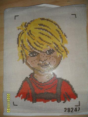 NIEUW Voorbedrukt stramien Jongen in rode trui 2. Ook DMC beschikbaar voor biedingen