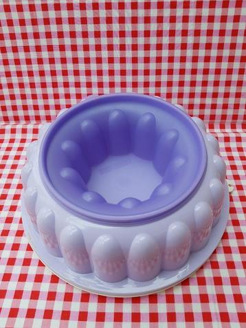 Rijstvorm, puddingvorm en meer Tupperware beschikbaar voor biedingen