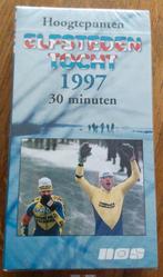 VHS band Elfstedentocht 1997, Alle leeftijden, Ophalen of Verzenden, Nieuw in verpakking, Documentaire