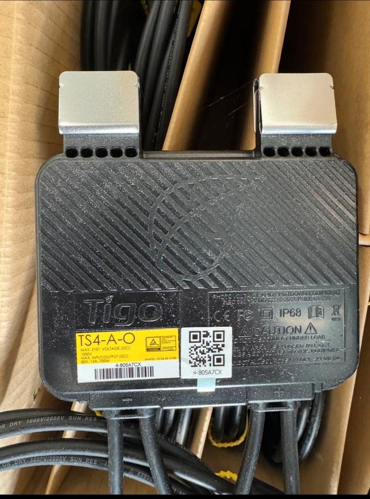 11x Tigo TS4-A-O Power Optimizers, Computers en Software, Pc- en Netwerkkabels, Nieuw, Ophalen