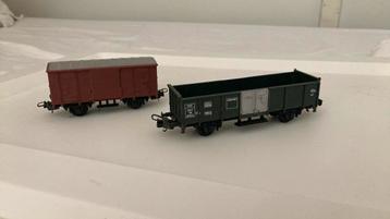 2 fraaie wagons Lima beschikbaar voor biedingen