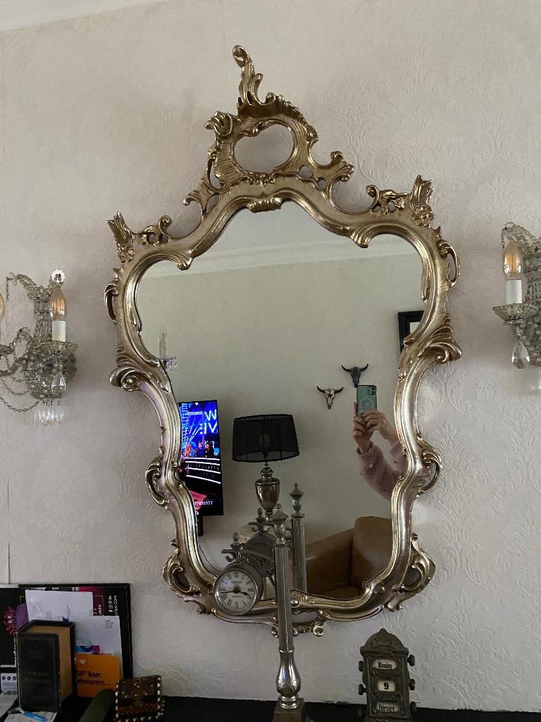 Zilveren houten barok kuifspiegel, Huis en Inrichting, Woonaccessoires | Spiegels, Ophalen, Gebruikt, 100 tot 150 cm, Overige vormen