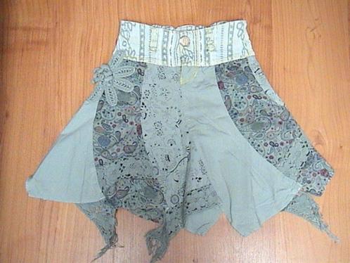 WILD SOUTH lichtblauw / grijze rok bewerkt met mooie details, Kinderen en Baby's, Kinderkleding | Maat 128, Gebruikt, Meisje, Jurk of Rok
