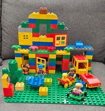 Duplo groot speelhuis beschikbaar voor biedingen