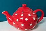 Theepot rood met witte stippen, Gebruikt, Keramiek, Overige typen, Ophalen of Verzenden
