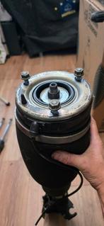 Linksvoor veerpoot met luchtbalg Range Rover L322, Auto-onderdelen, Ophalen, Gebruikt, Land Rover