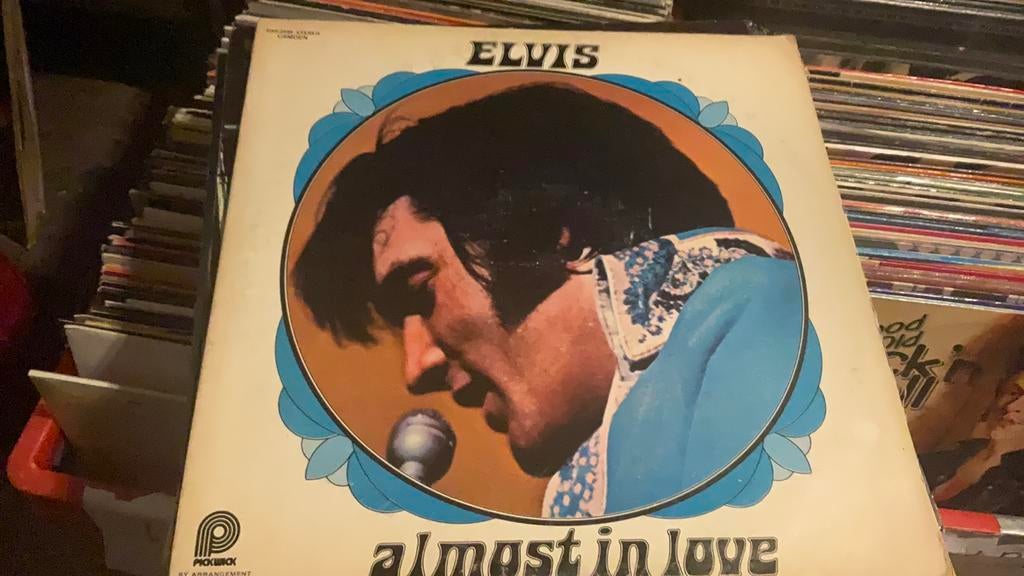Elvis Presley. Almost in love, Ophalen of Verzenden, Zo goed als nieuw, Overige formaten, Poprock