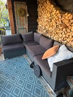 Loungebank en 4 bijpassende stoelen. gratis af te halen, Ophalen, 4 zitplaatsen, Kunststof, Gebruikt