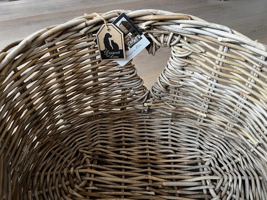 Designed by Lotte rieten kattenmandje, Ophalen of Verzenden, Nieuw, Riet
