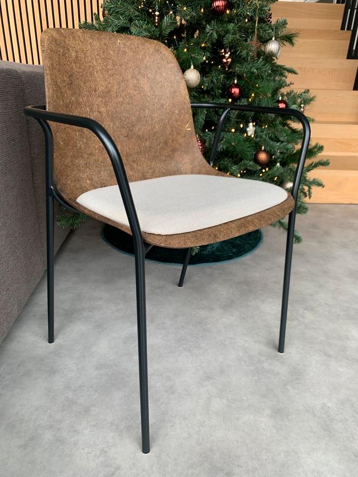 Vepa Hemp, stoel uit biologisch plantaardige materiaal, Huis en Inrichting, Tafels | Eettafels, Zo goed als nieuw, 50 tot 100 cm