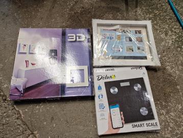 Weegschaal, 3D Fotolijst & Knutselverwissellijst beschikbaar voor biedingen