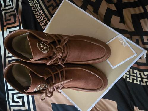 Michael kors Wedge boot maat 40 / nieuw, Kleding | Dames, Schoenen, Nieuw, Bruin, Ophalen of Verzenden