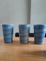 VOLENDAMS AARDEWERK SERVIES, Ophalen of Verzenden, Zo goed als nieuw, Overige stijlen, Kop(pen) en/of Schotel(s)