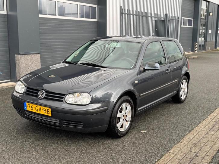 Volkswagen Golf 1.4-16V Trendline, Auto's, Volkswagen, Te koop, Golf, ABS, Airbags, Boordcomputer, Centrale vergrendeling, Sportstoelen