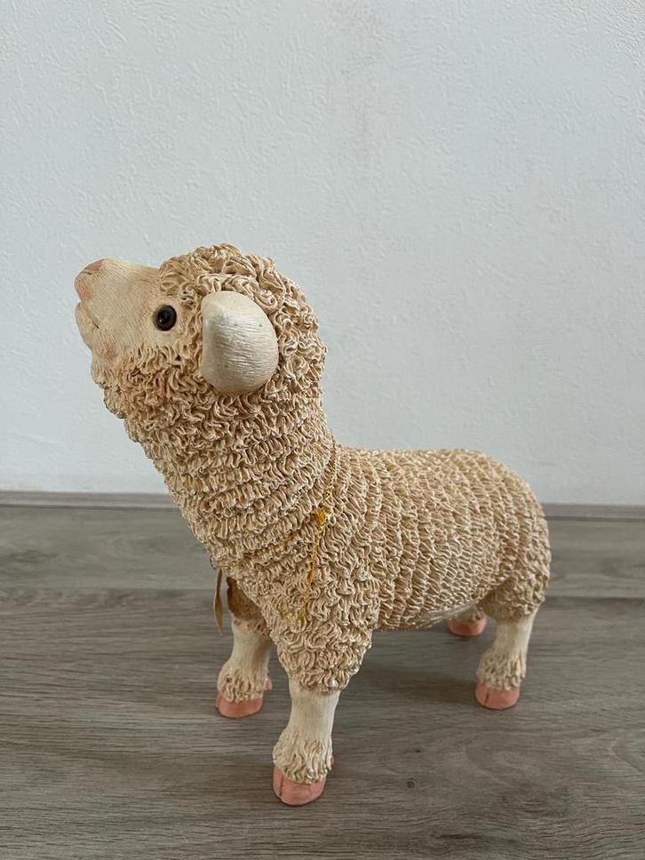 Handgemaakt stenen lammetje - schaap., Verzamelen, Beelden en Beeldjes, Zo goed als nieuw, Ophalen