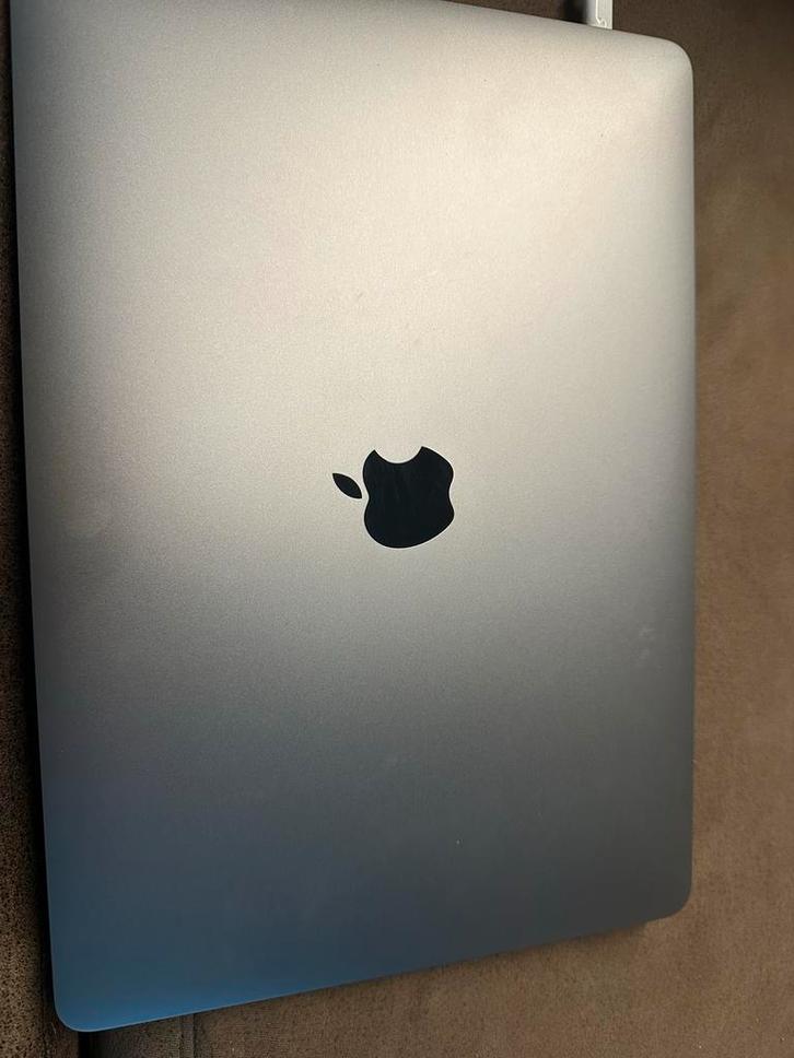 Macbook Pro 2022 - Zo goed als nieuw!, Computers en Software, Apple Macbooks, Zo goed als nieuw, MacBook Pro, 13 inch, Onbekend