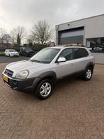 Hyundai Tucson 2.0 I 2WD 2006 Grijs, Auto's, 4 cilinders, Origineel Nederlands, Handgeschakeld, Parkeersensor
