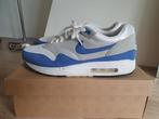 Nike Air Max 1 QS Blue maat 46, Kleding | Heren, Schoenen, Ophalen of Verzenden, Gedragen, Blauw