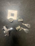 BMW E30 Slot Set met 2 Sleutels - Werkende Staat, Gebruikt, Voor, Ophalen of Verzenden, Bumper