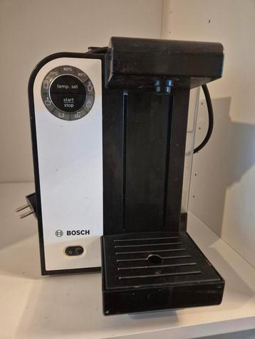 Bosch warmwaterdispenser / 5 temperaturen/ Brita waterfilter beschikbaar voor biedingen