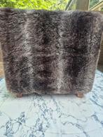 Faux Fur Hocker - Voetenbankje, Hout, Minder dan 50 cm, Minder dan 50 cm, Ophalen of Verzenden