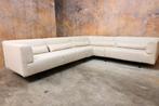 ZGANieuw Cassina MET design hoekbank beige stoffen bekleding, Huis en Inrichting, Banken | Bankstellen, Cassina, Design, Hoekbank