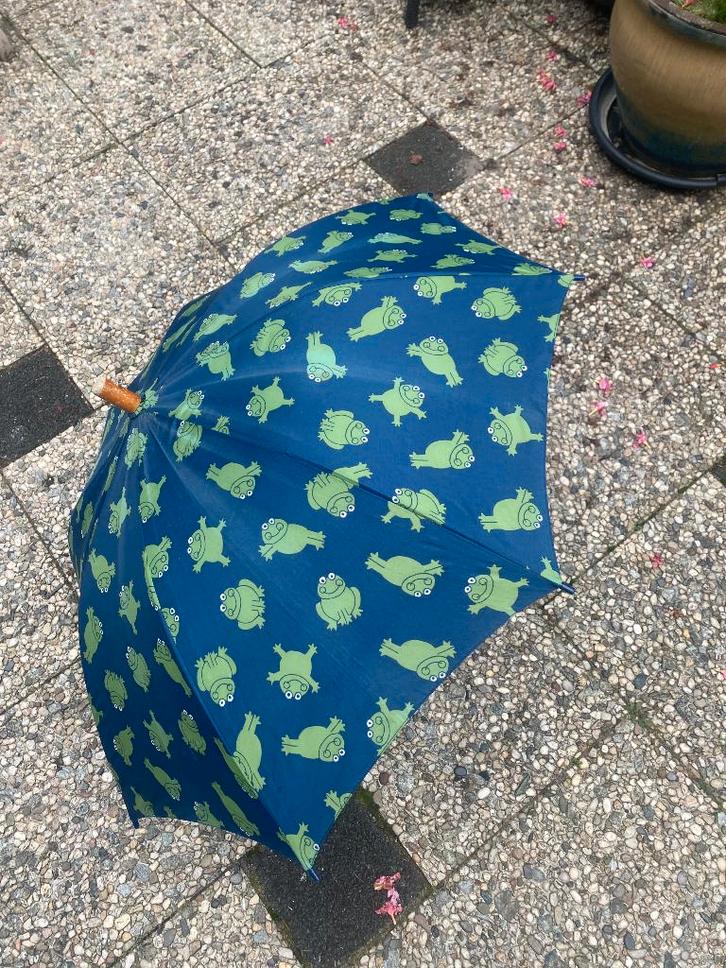 ***Hema*** kinderparaplu met kikkers, Sieraden, Tassen en Uiterlijk, Paraplu's, Gebruikt, Blauw, Ophalen of Verzenden