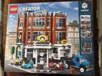 Lego 10264 Corner Garage, Kinderen en Baby's, Speelgoed | Duplo en Lego, Ophalen of Verzenden, Nieuw, Complete set, Lego