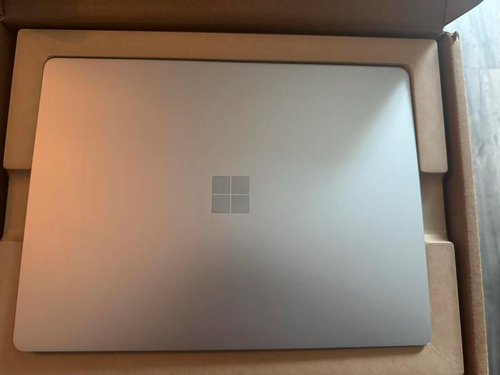 Microsoft Surface Laptop Go - Lichtgewicht Laptop, Computers en Software, Windows Laptops, Nieuw, 12 inch, SSD, 2 tot 3 Ghz, 8 GB