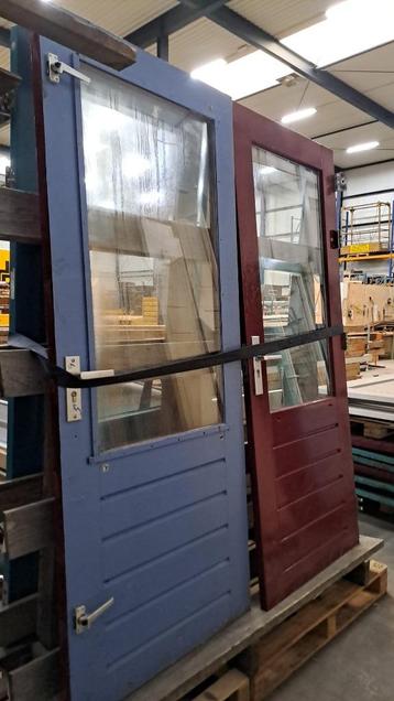Hardhouten buitendeuren 210/211 x 87/88 dubbel en enkel glas beschikbaar voor biedingen