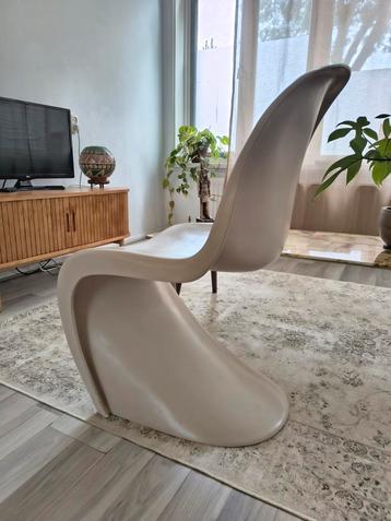 Panton chair | Ivory / crème (2 stuks) mid-century 1963 beschikbaar voor biedingen