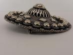 Zilveren hanger/broche Zeeuws                            Z20, 4 tot 7 cm, Gebruikt, ., Ophalen of Verzenden