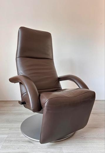 Jori Yoga design fauteuil beschikbaar voor biedingen