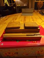 Antiek houten inktstel met 2 porseleinen inktpotten en pen (, Antiek en Kunst, Ophalen of Verzenden
