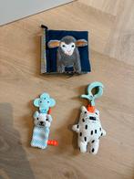 Voelboekje en speenkoord en Speelgoedhanger, Ophalen of Verzenden, Zo goed als nieuw, Overige typen, Met geluid