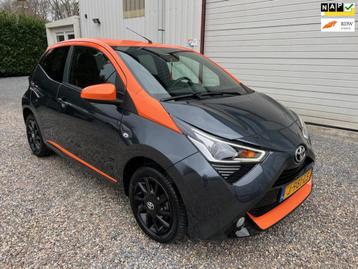 Toyota Aygo 1.0 VVT-i x-JBL 1e-EIG.NEW-APK.CLIMA.NAVI.CAM.NA beschikbaar voor biedingen